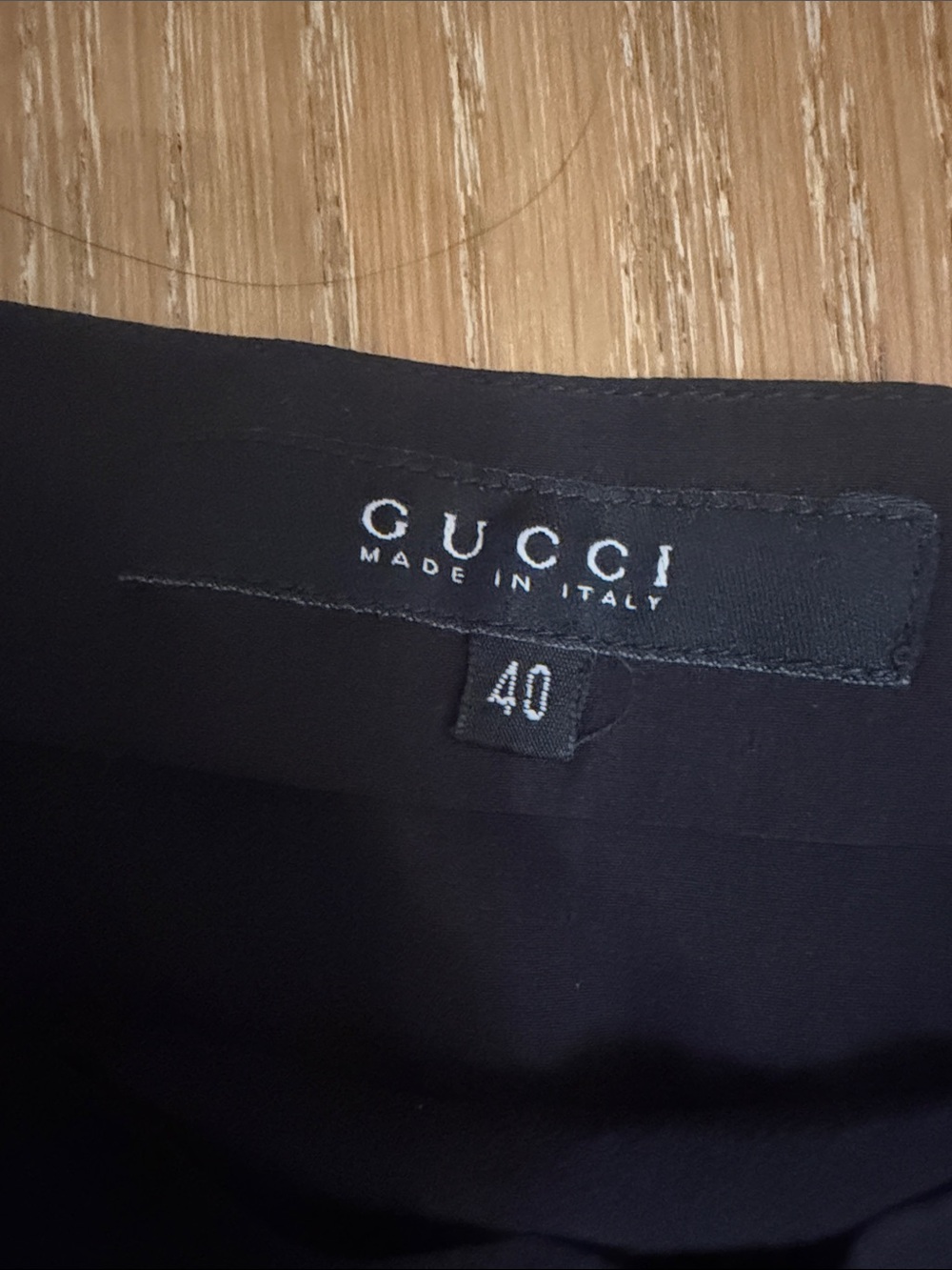 VintageGucci Black Pencil Skirt with Waist Tie Detail - Picture 4 of 7